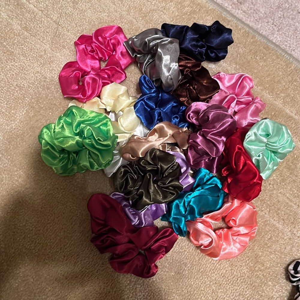 Scrunchie 50 pack - Picture 2 of 4